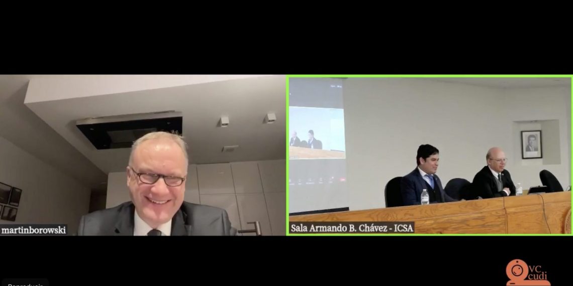 Imparten ciclo de conferencias jurídicas en la UACJ